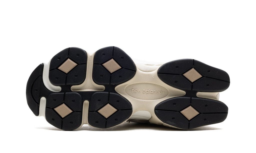 New Balance 9060 "Oatmeal" Sneakers