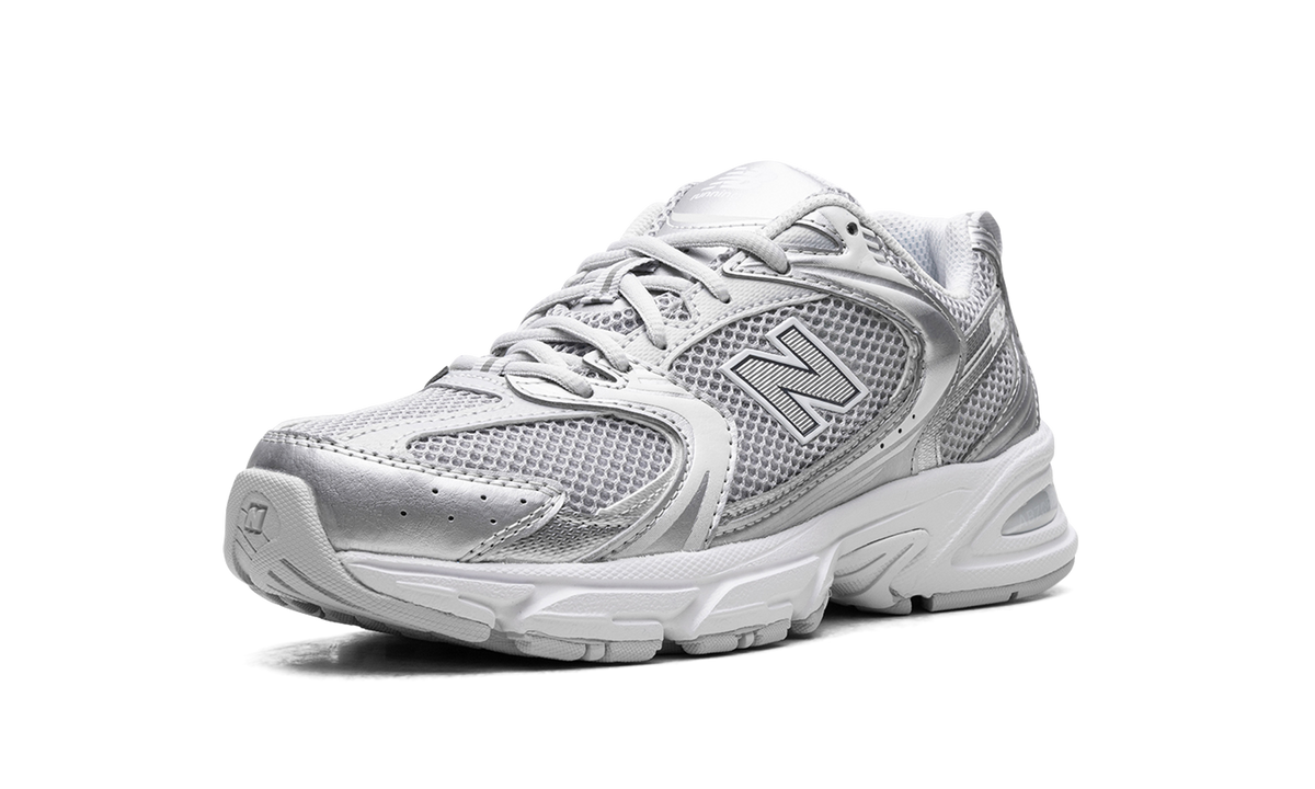 New Balance 530 "Moonbeam Silver Metallic" Sneakers