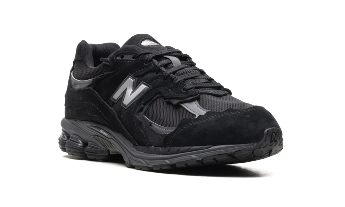 New Balance 2002R Gore-Tex "Protection Pack - Black" Sneakers