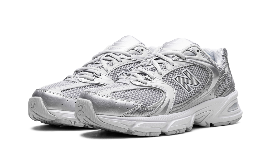New Balance 530 "Moonbeam Silver Metallic" Sneakers